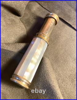 Vaporisateur de poche Art déco en nacre et laiton Le Kid 1920 Paris France