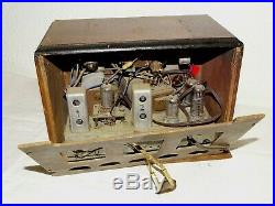 WELLS GARDNER ART DECO Radio TSF collection Old bakelite and wood radio